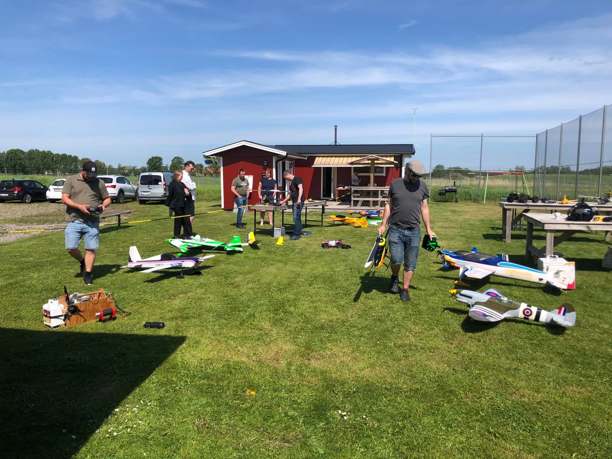Traditionen flyger vidare